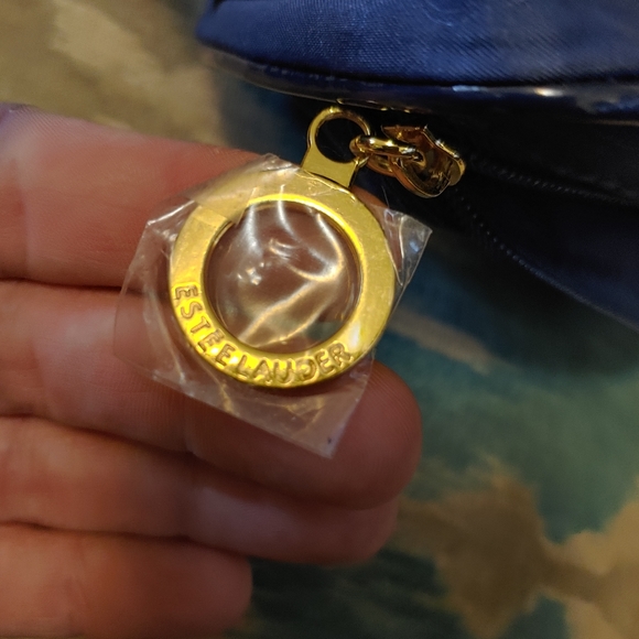 Estee lauder - Picture 3 of 5